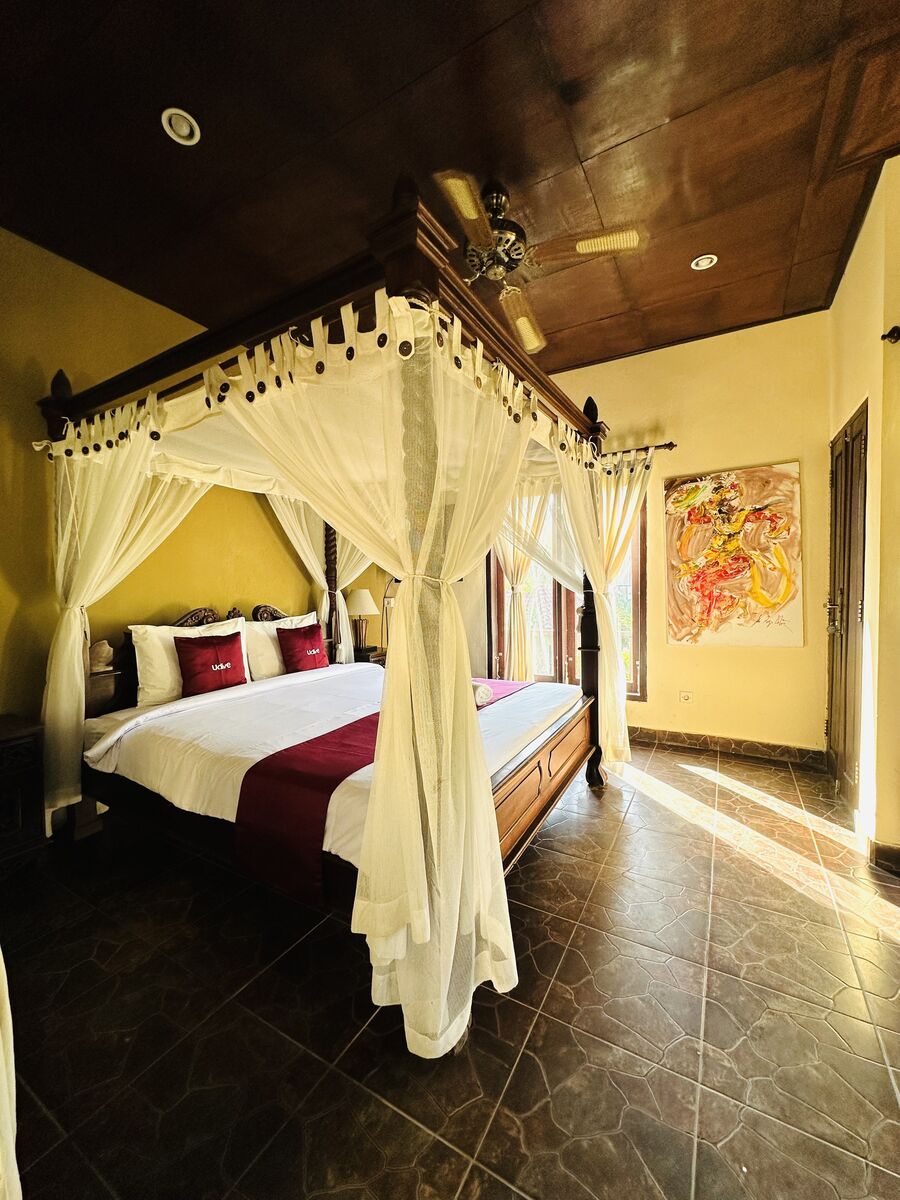 Single Deluxe Room